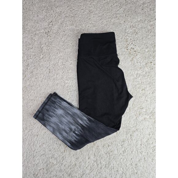 Athleta Leggings Womens Sz Small Charutanga Cropped Black Ombré Capri Sweatpants - Picture 11 of 11